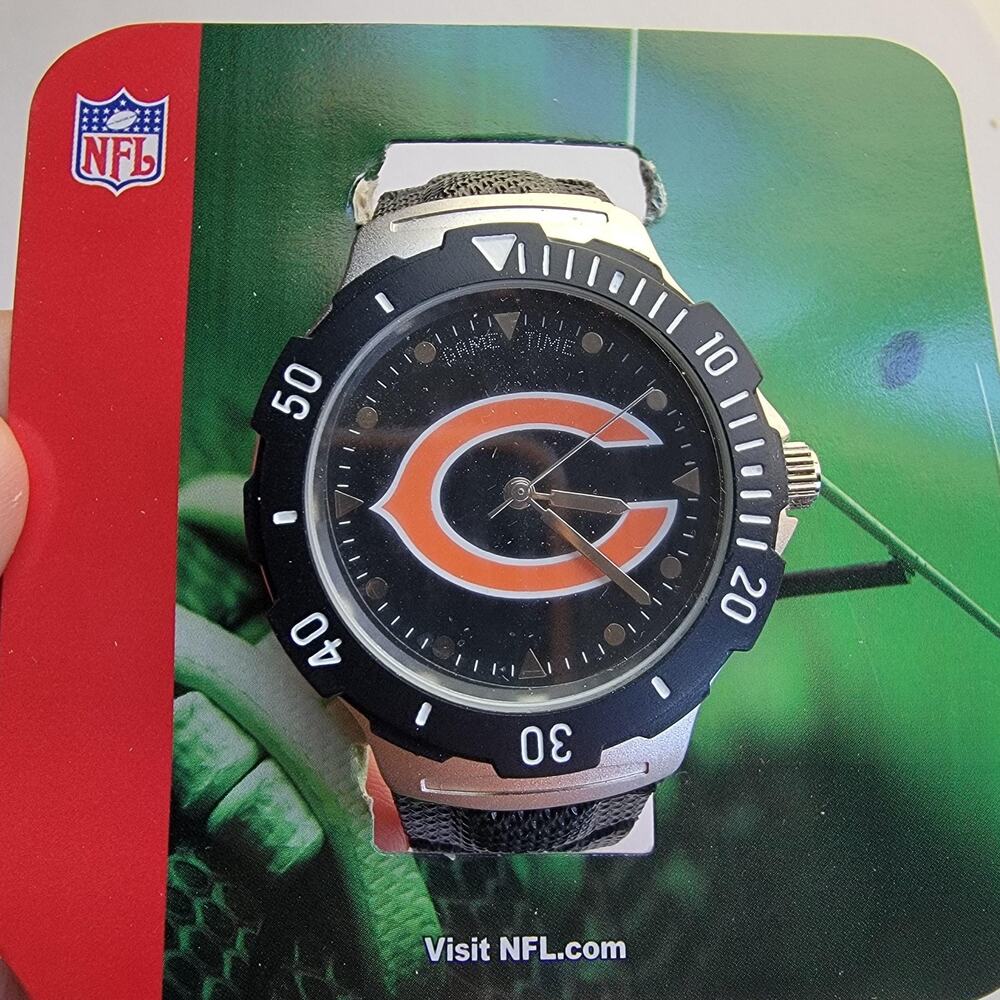 Game Time Mens Watch Black Dial Silver Case Black Nylon Chicago Bears NFL Sport
